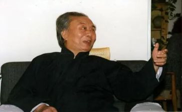 艾青《桥》的读后感通用7篇