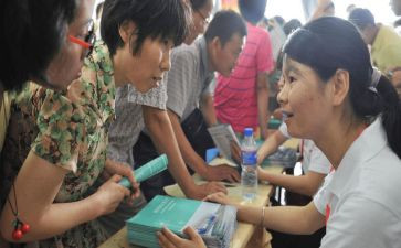 竞选大学班长演讲稿参考7篇