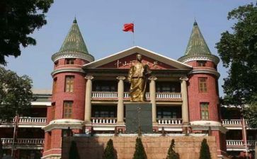 高校教师年工作总结8篇