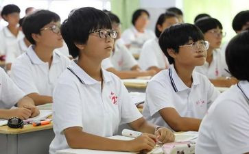 代表高一的演讲稿7篇