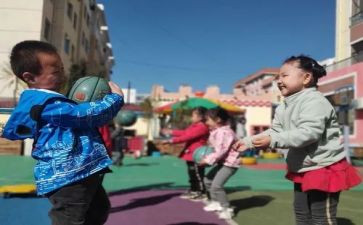抛接球大班体育教案6篇