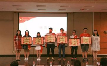 评奖评优个人事迹5篇