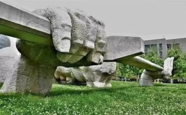 俗世奇人读后感100字7篇