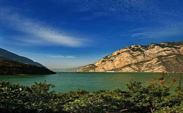 游三峡教案精选8篇
