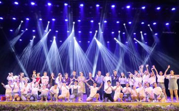 晚会工作总结报告5篇
