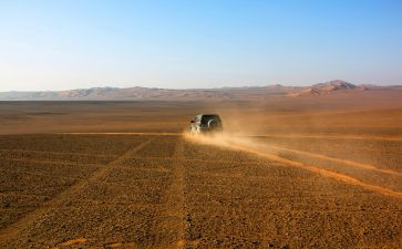 在路上的作文600字参考8篇